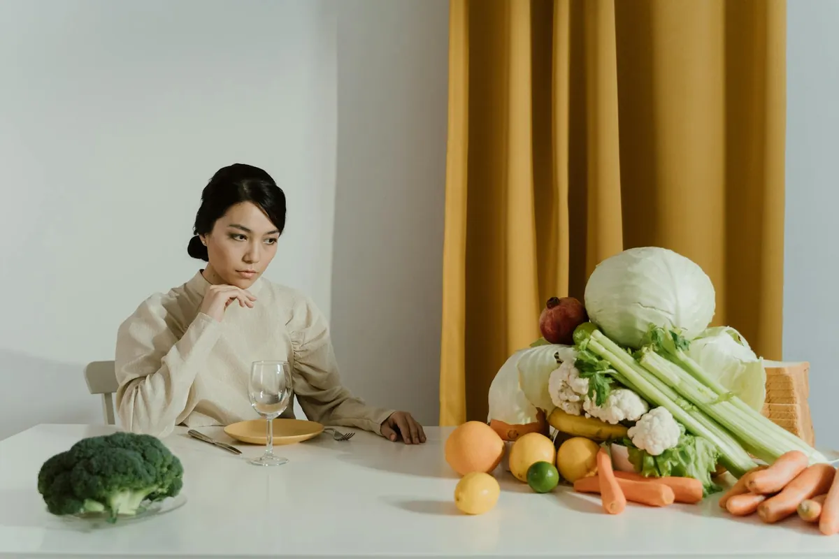 Mindful Eating: Boost Gut Health & Digestion Naturally
